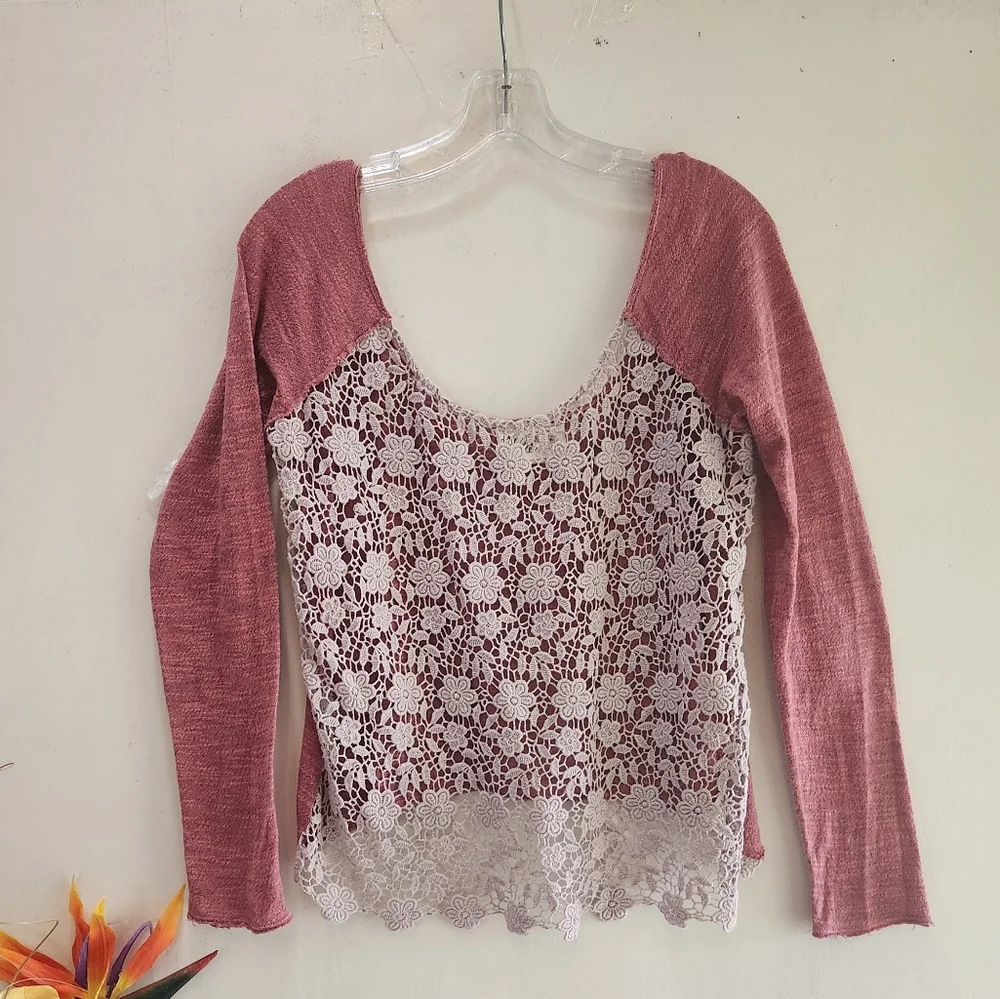 Free People Crochet Daisy Lace Ragland Long Sleeves Scoop Neck Top